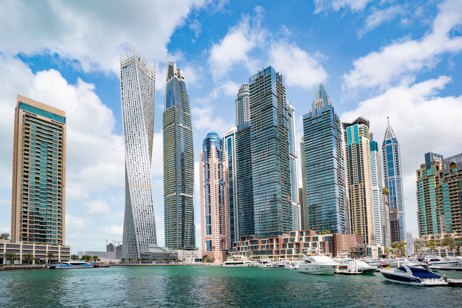 Reasons to invest in Dubai's Real Estate